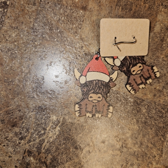 New Christmas Cow Earrings - Picture 2 of 3